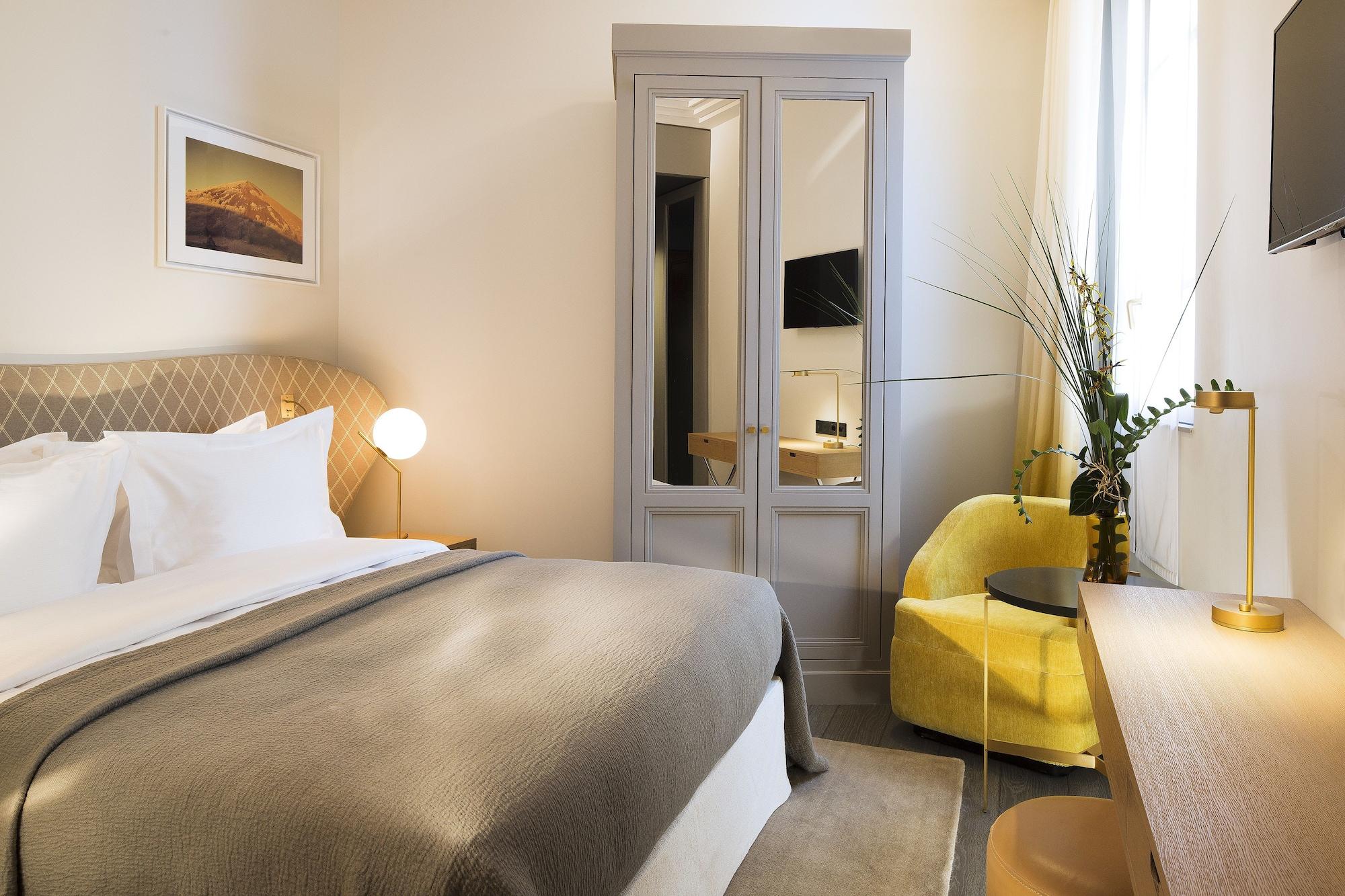 Hotel Le Marianne Paris Luaran gambar
