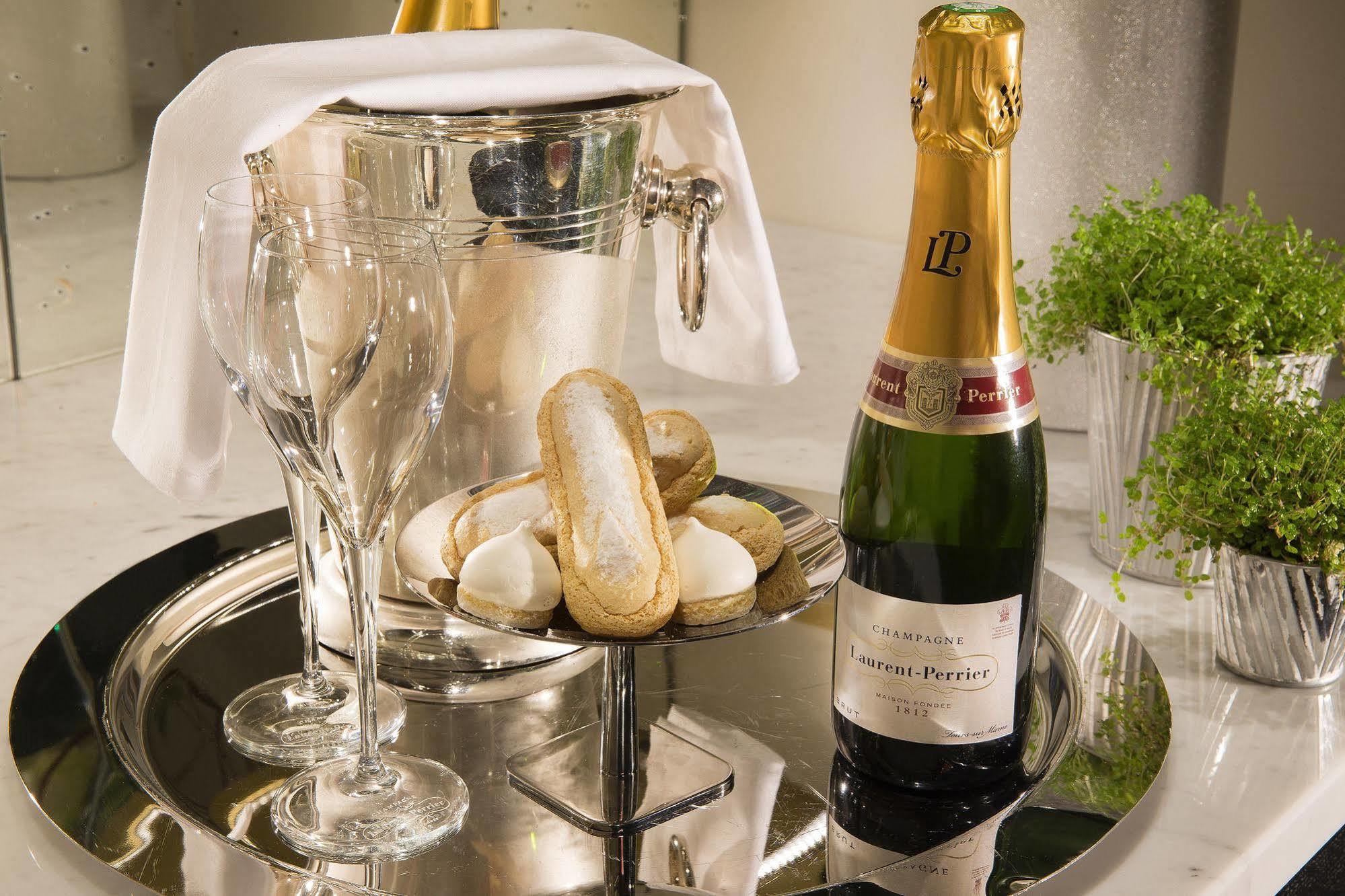 Hotel Le Marianne Paris Luaran gambar